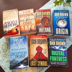 Dan Brown book SET
